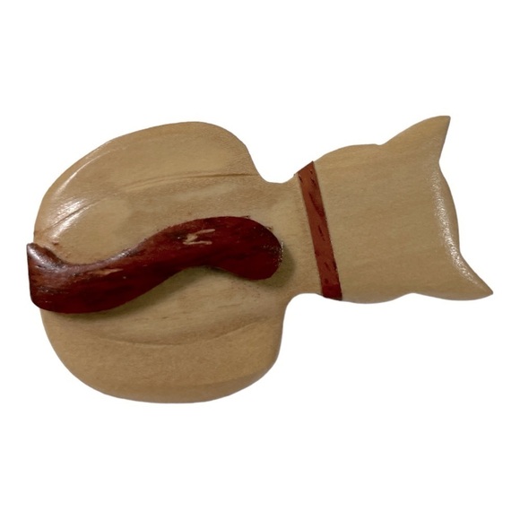Brooch Pin - Cat - Kitten - Sitting Back View - Light and Dark Brown Wood - Picture 3 of 3